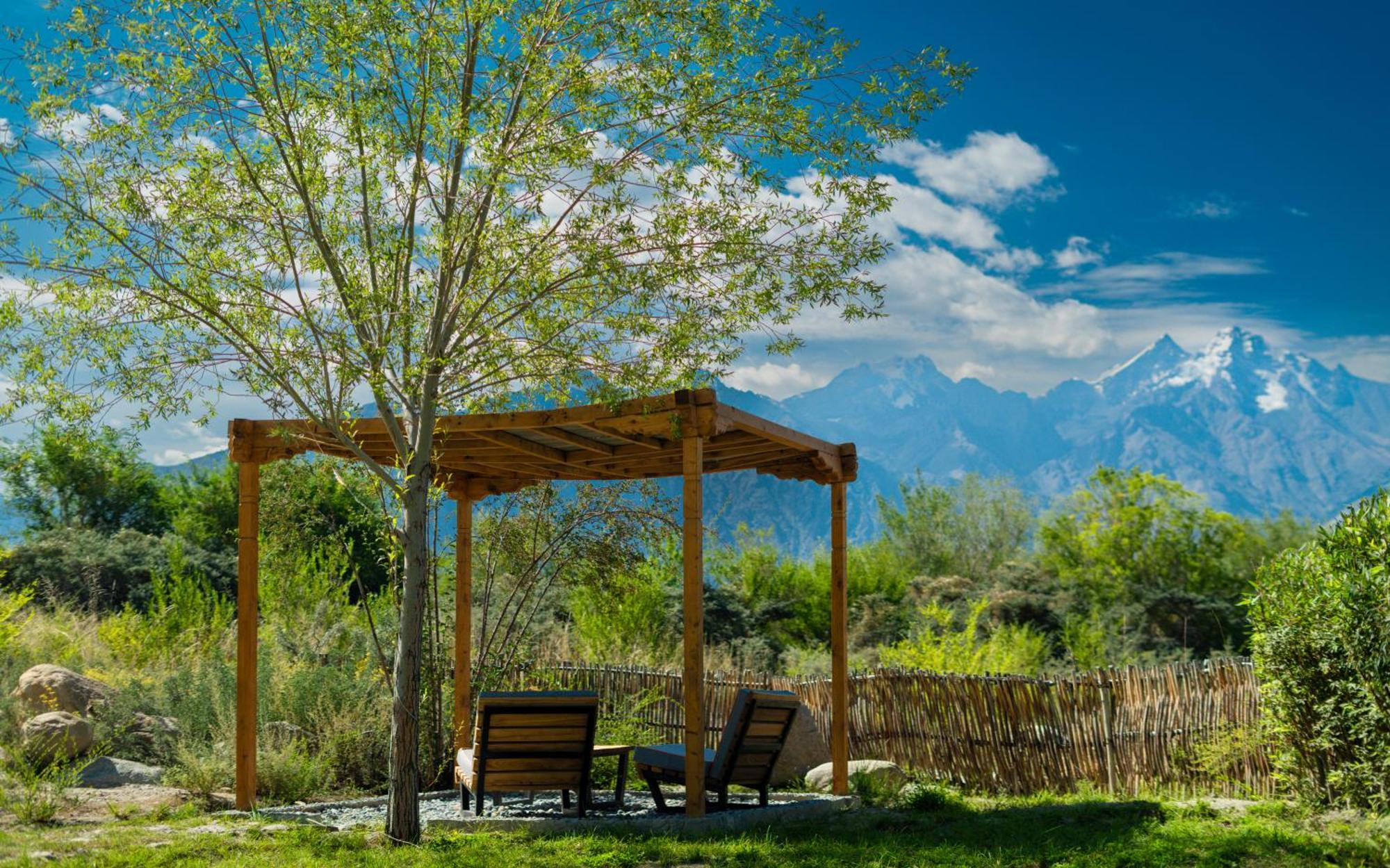 Hotel Lchang Nang Retreat-The House Of Trees-Nubra Valley Sumur Exterior foto